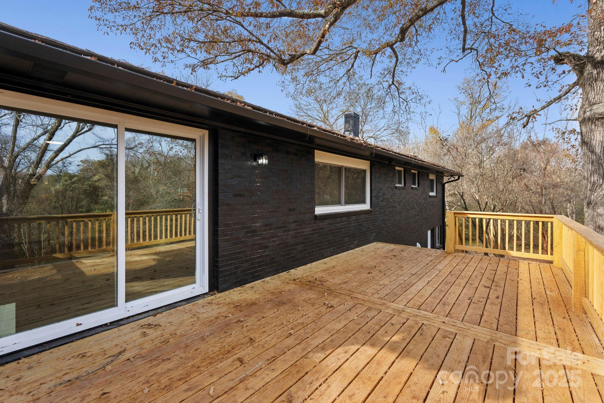 274 Hatley Circle NE