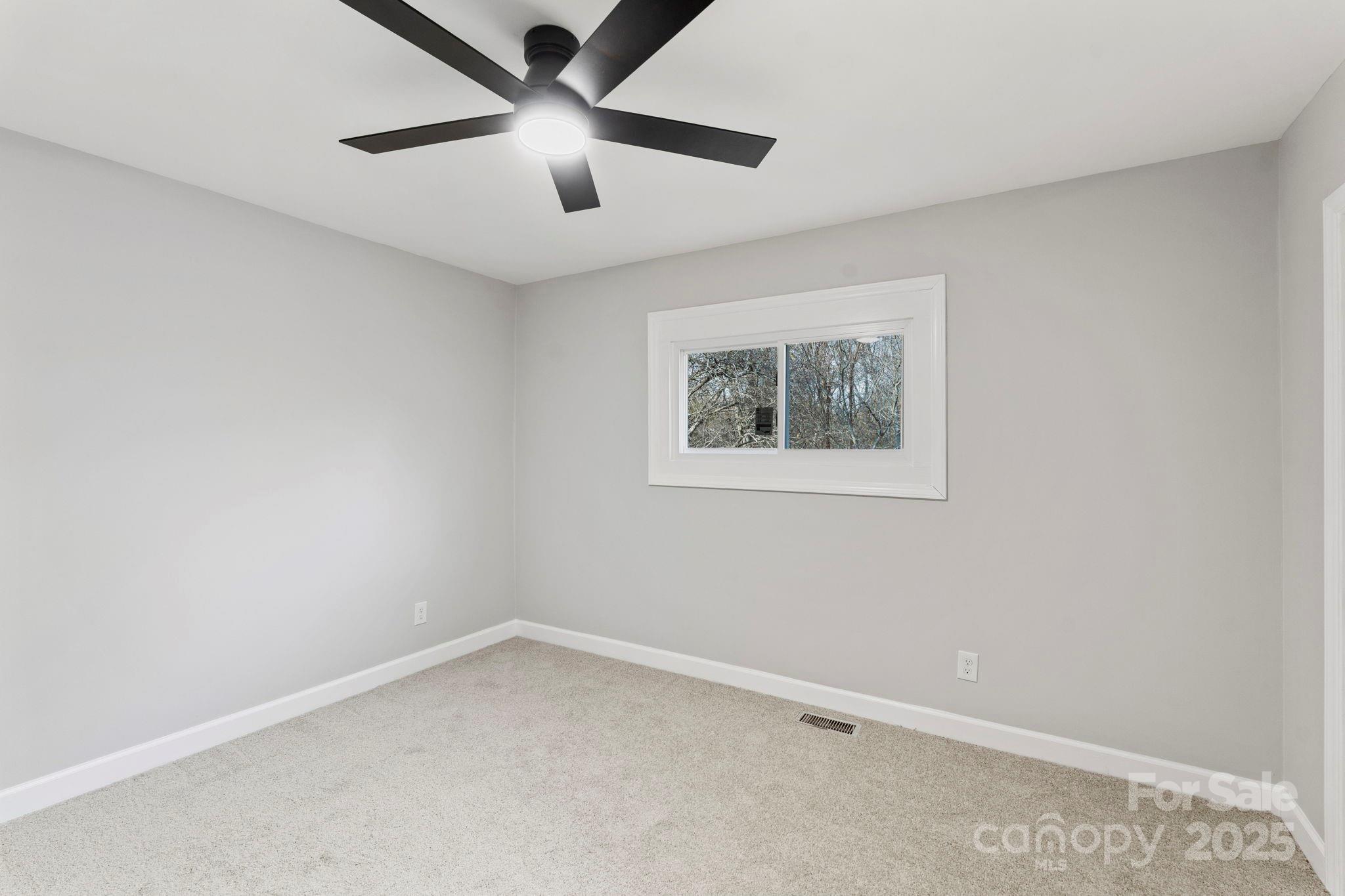 274 Hatley Circle NE