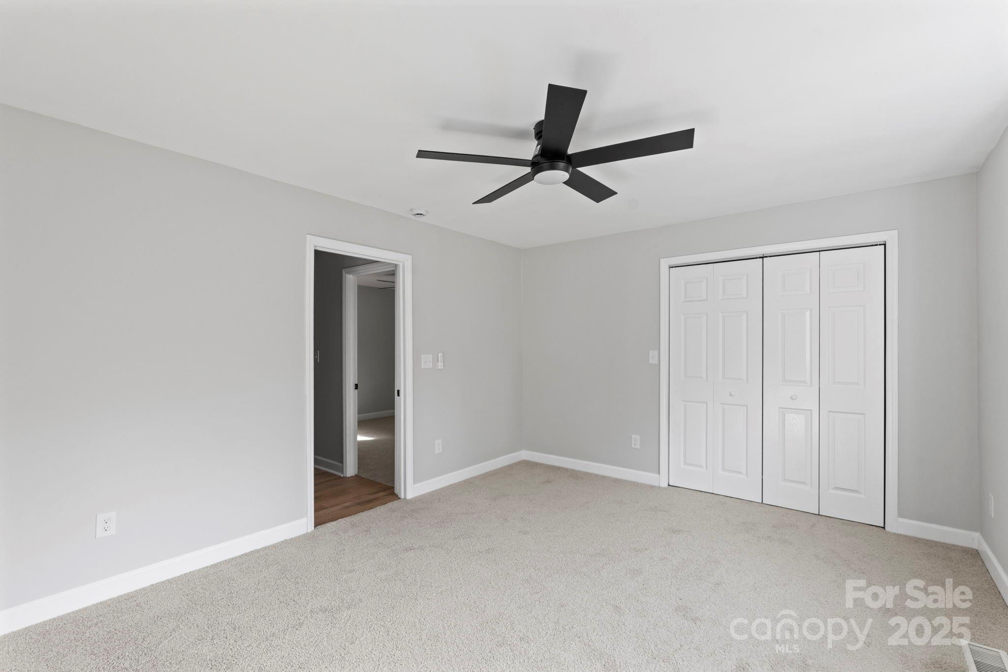 274 Hatley Circle NE