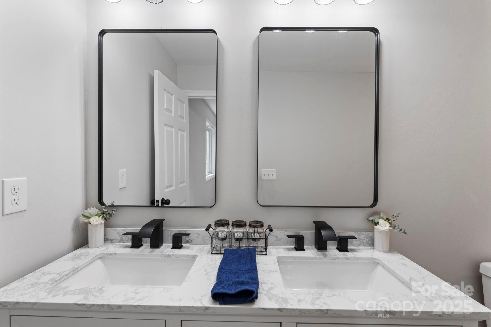 274 Hatley Circle NE