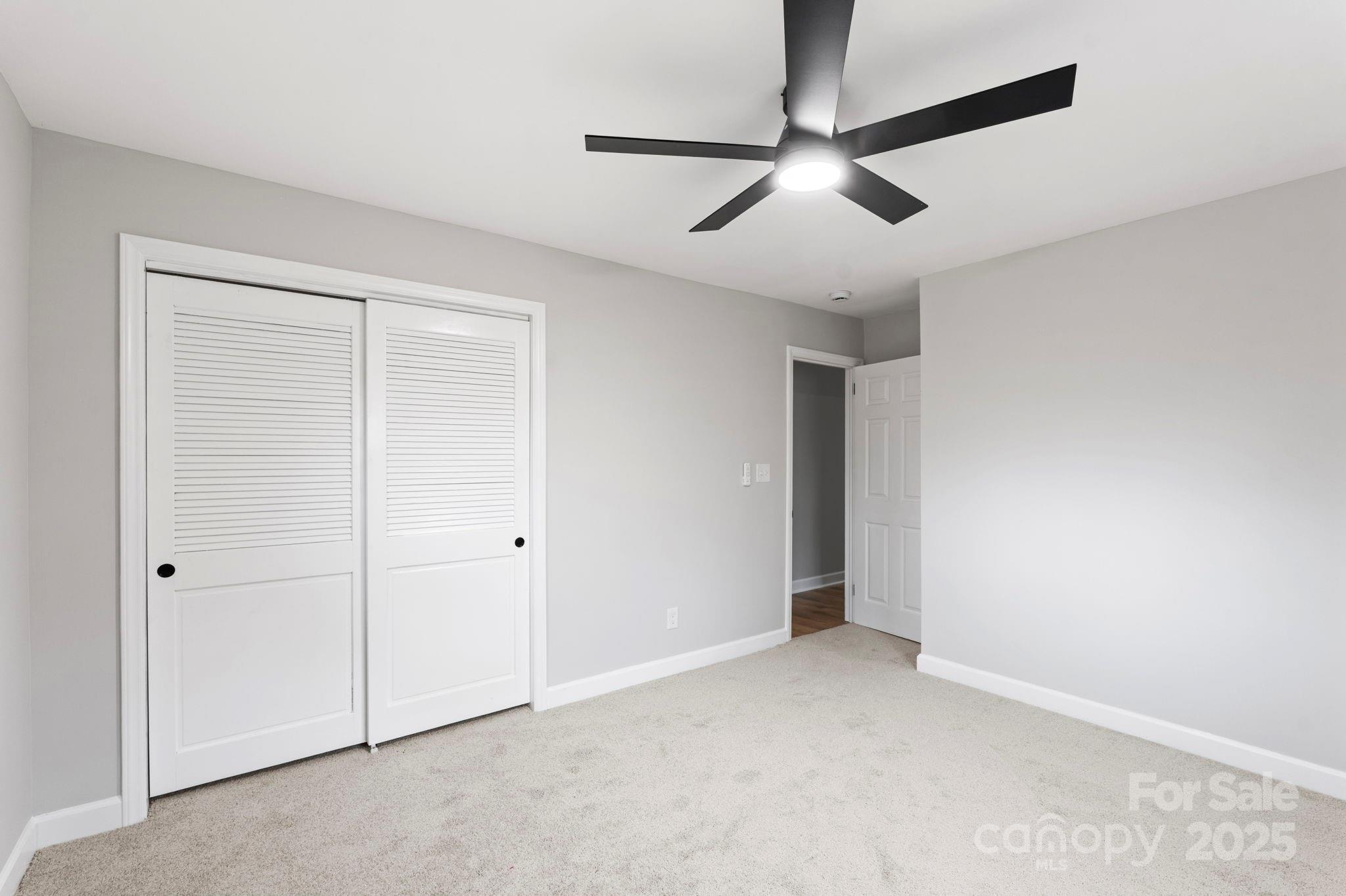 274 Hatley Circle NE