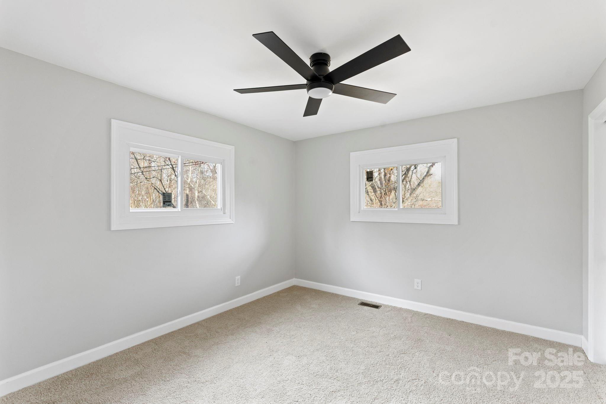 274 Hatley Circle NE