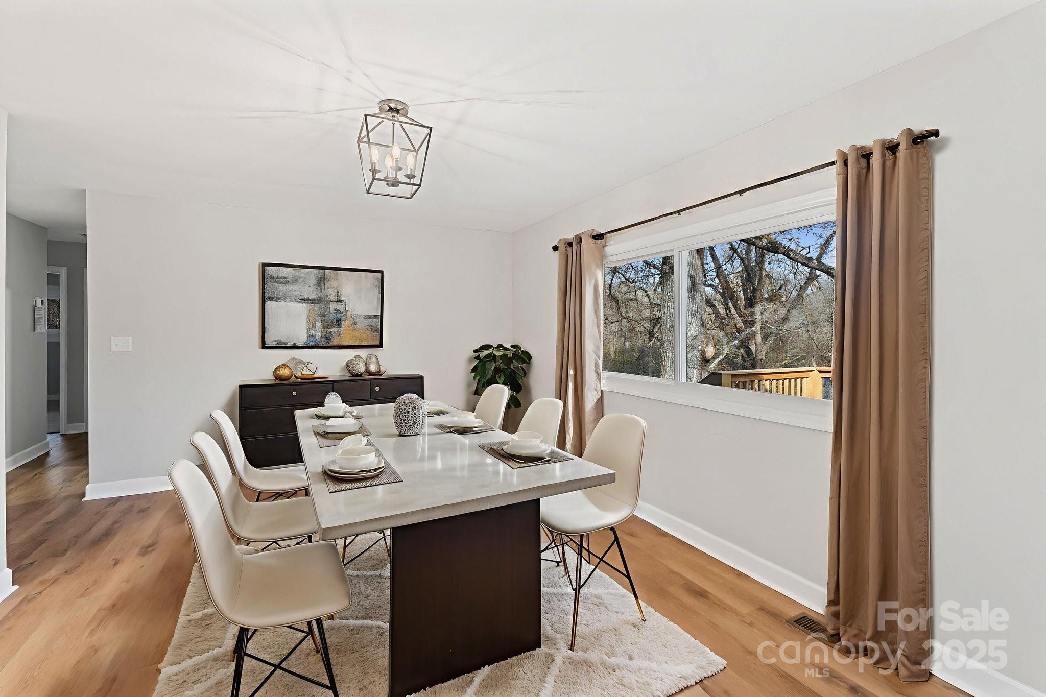 274 Hatley Circle NE