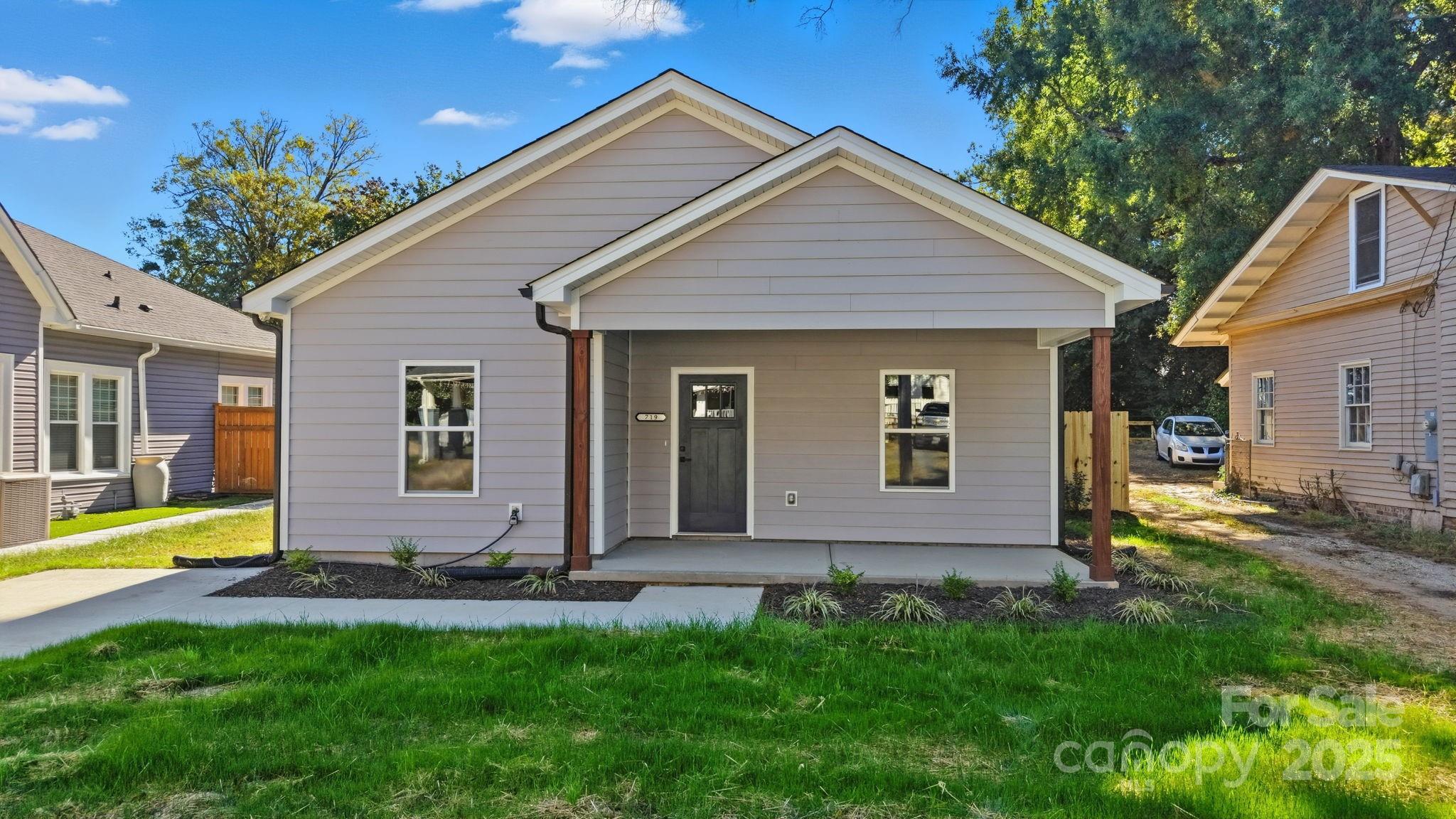 719 S Jackson Street