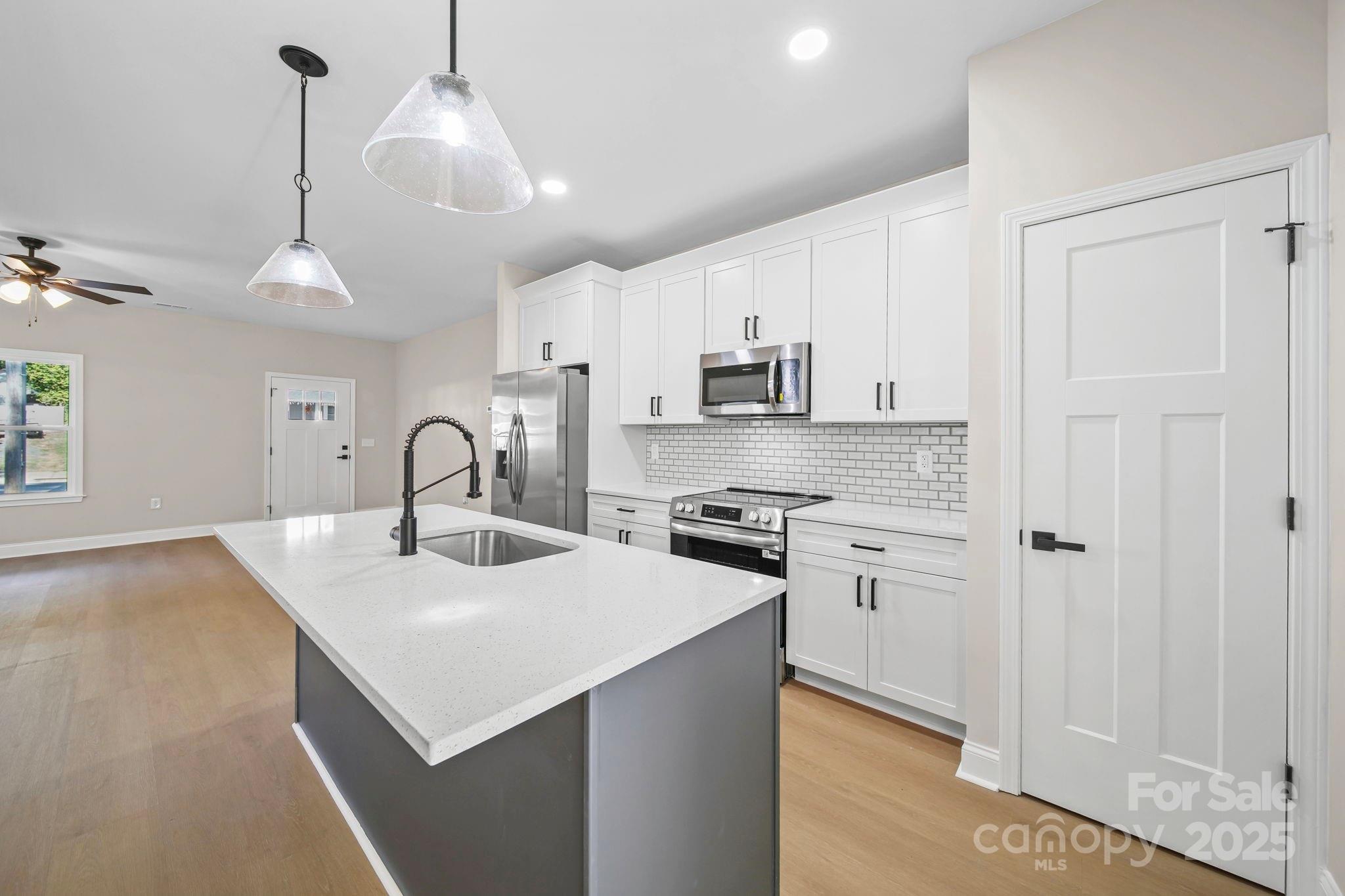 719 S Jackson Street