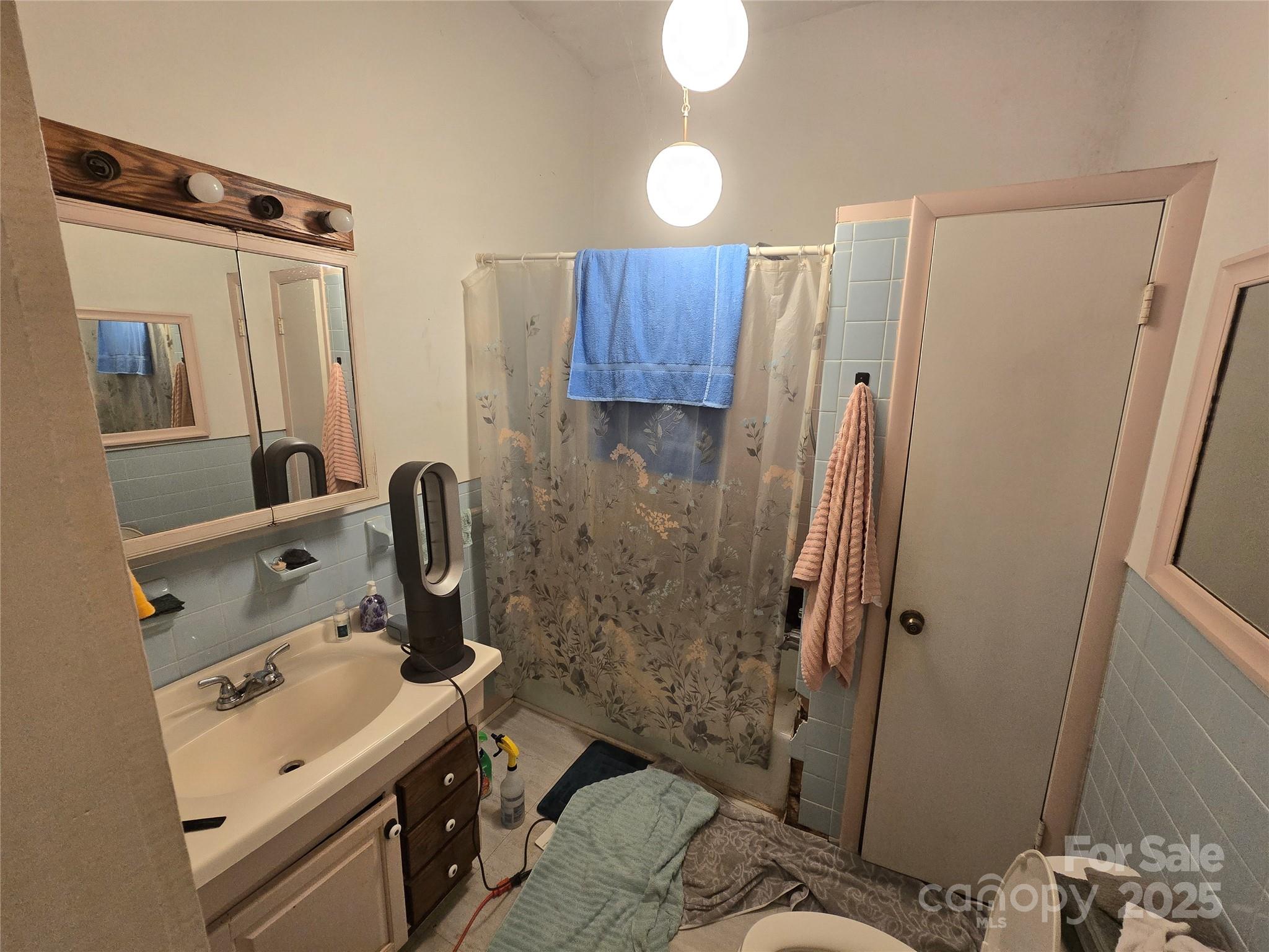 509 5th Street Unit: 5