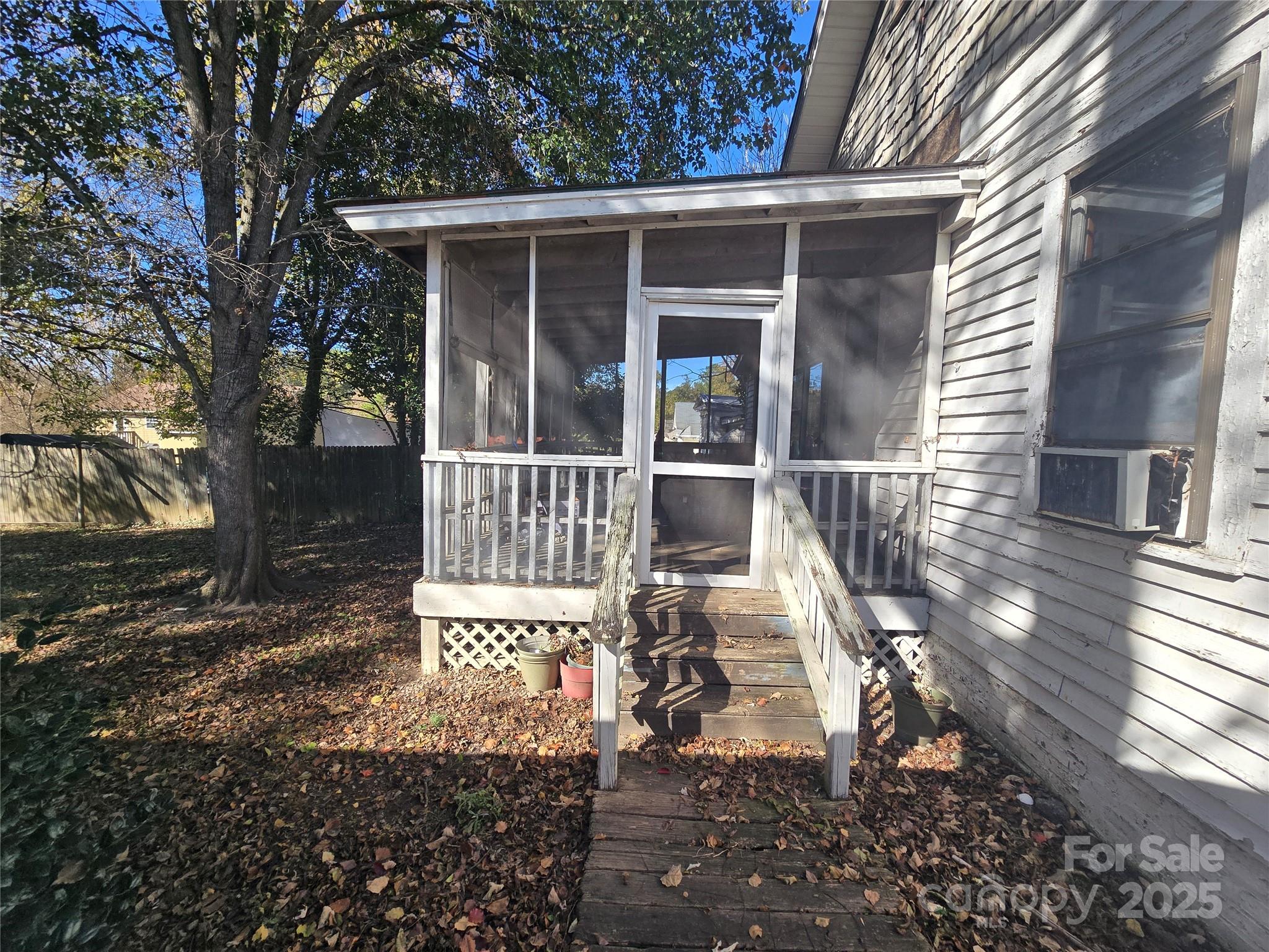 509 5th Street Unit: 5