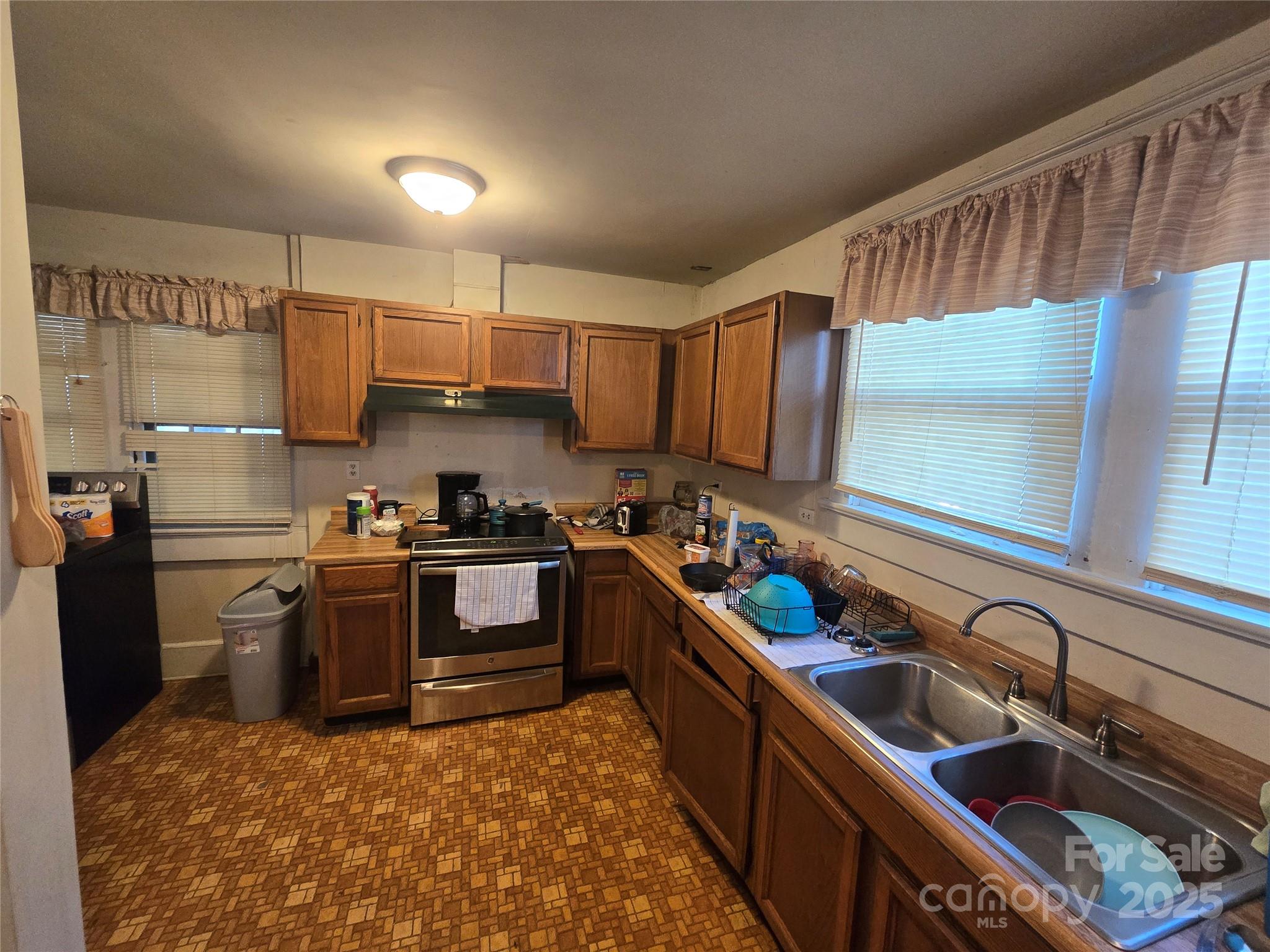 509 5th Street Unit: 5