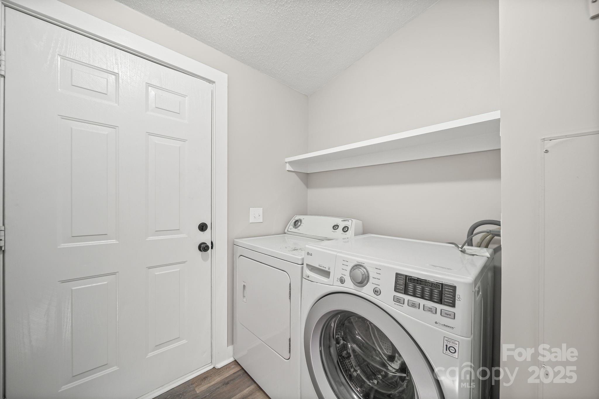 2008 Woodlawn Street