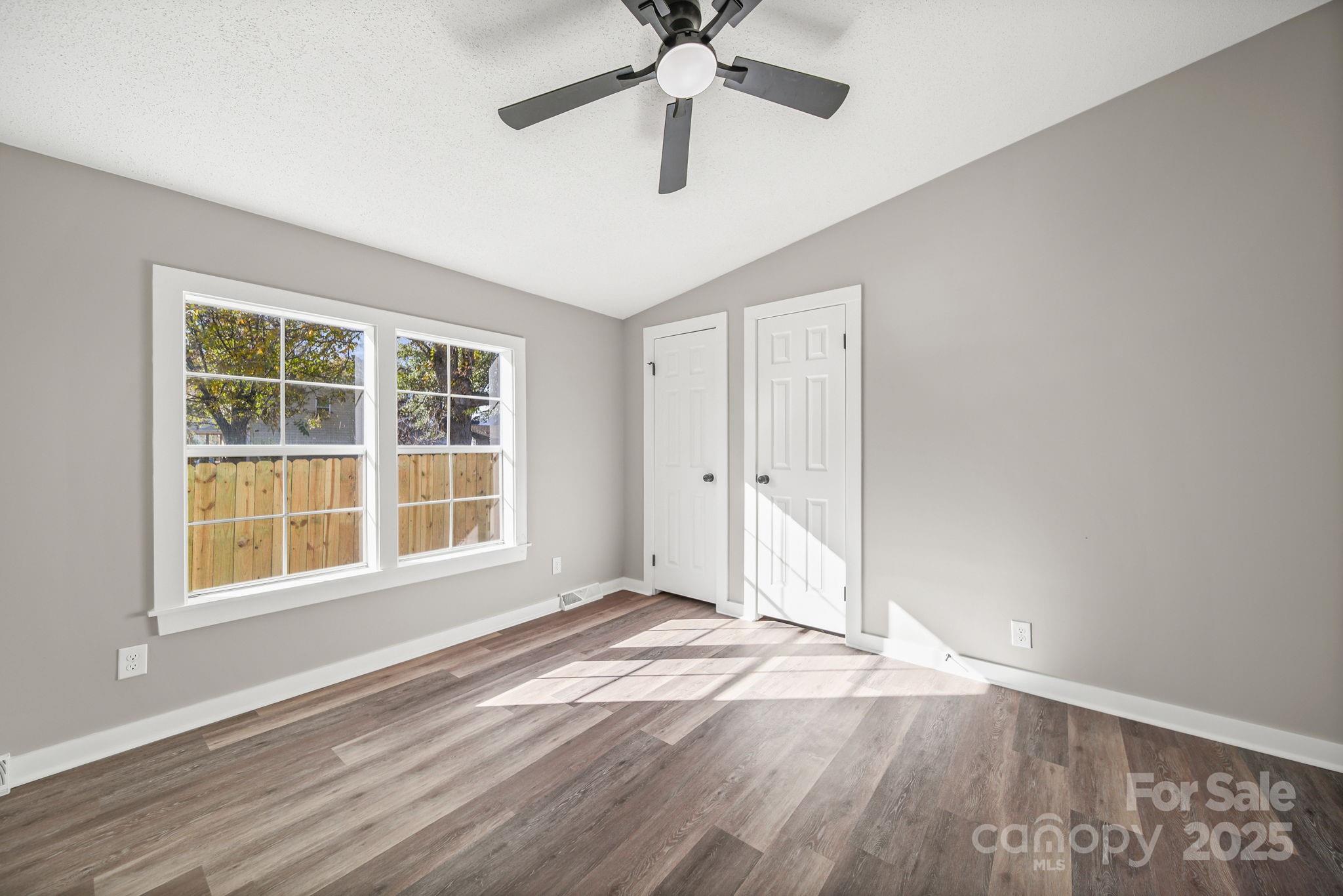 2008 Woodlawn Street