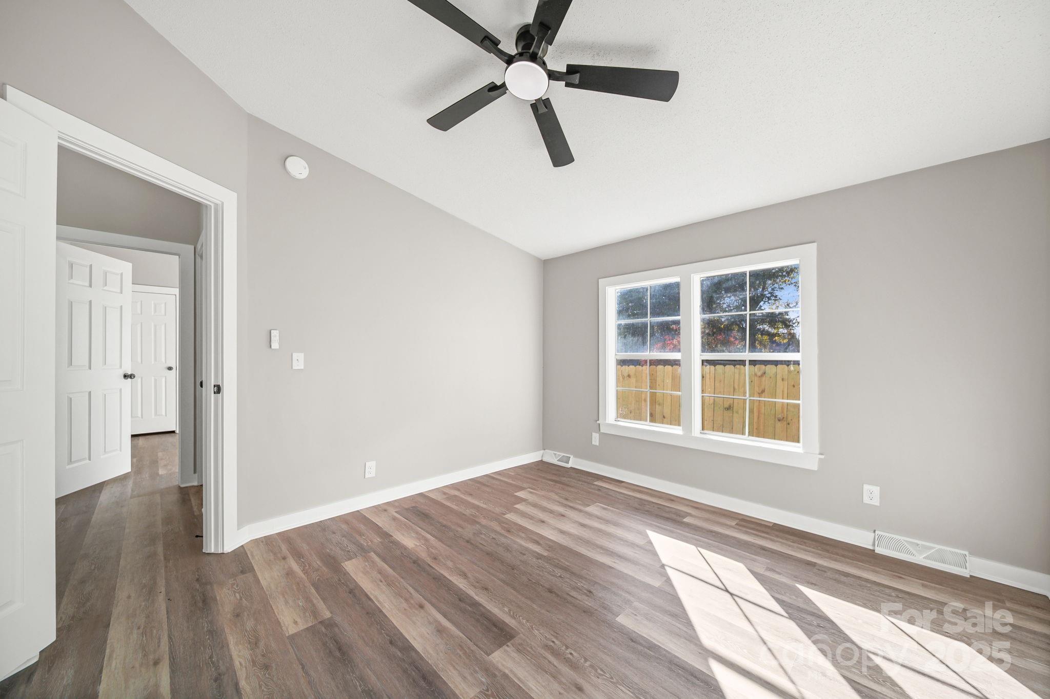 2008 Woodlawn Street