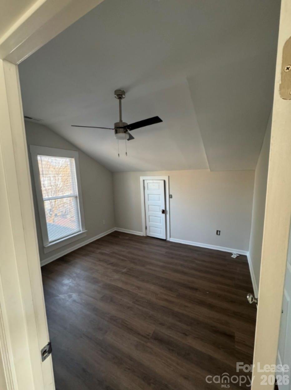 711 S Jackson Street Unit: 203