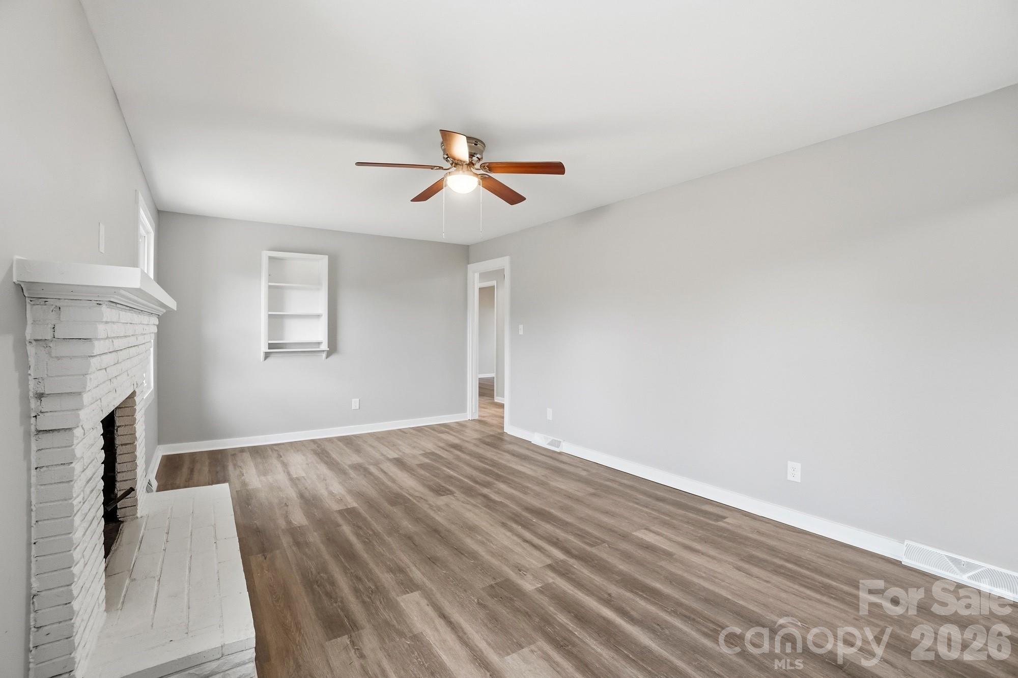 25 American Avenue NE