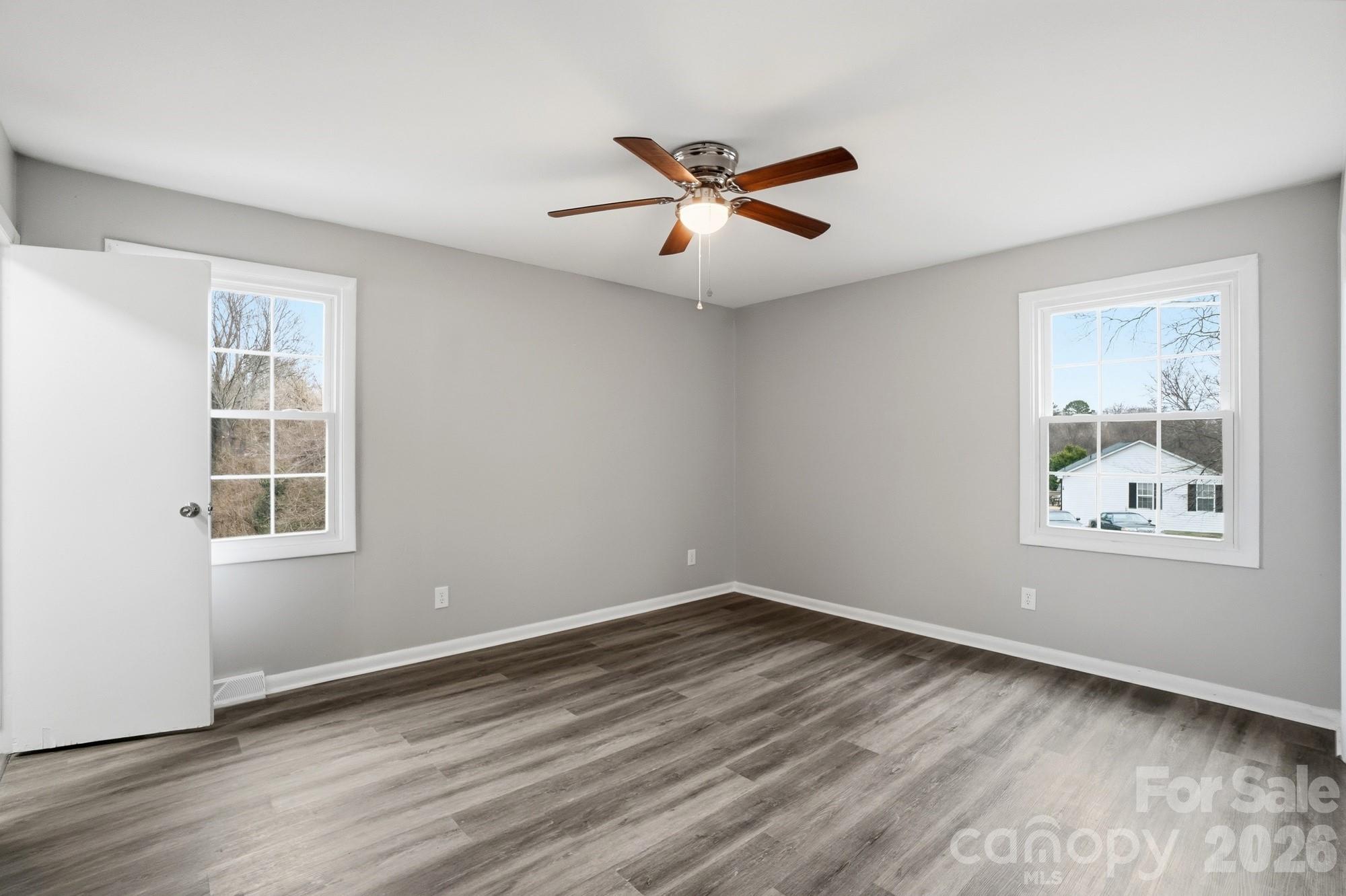 25 American Avenue NE