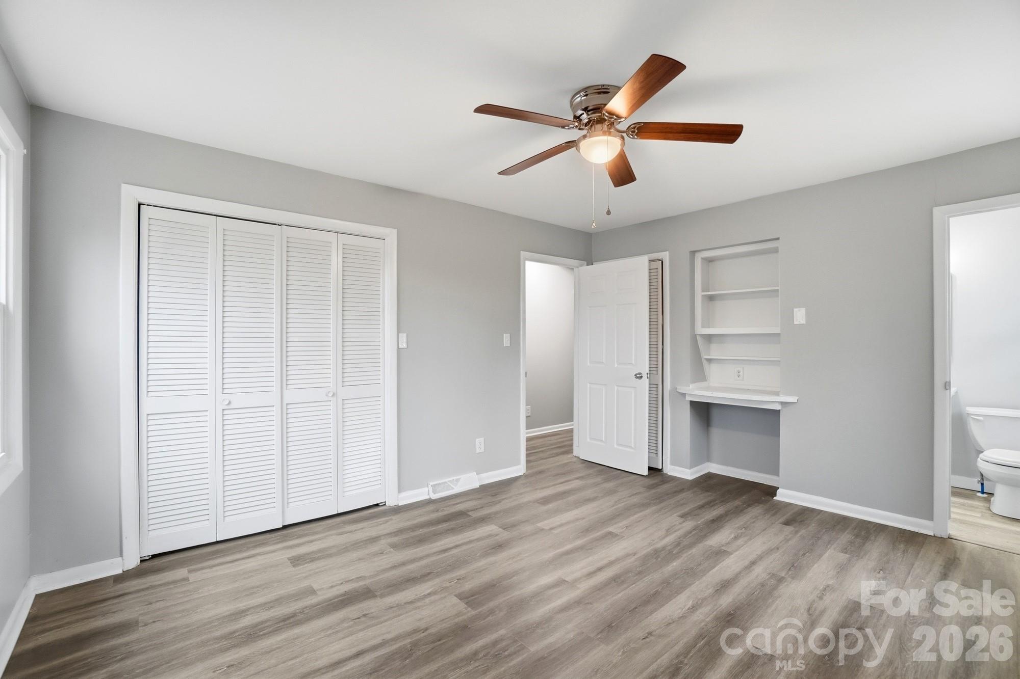 25 American Avenue NE