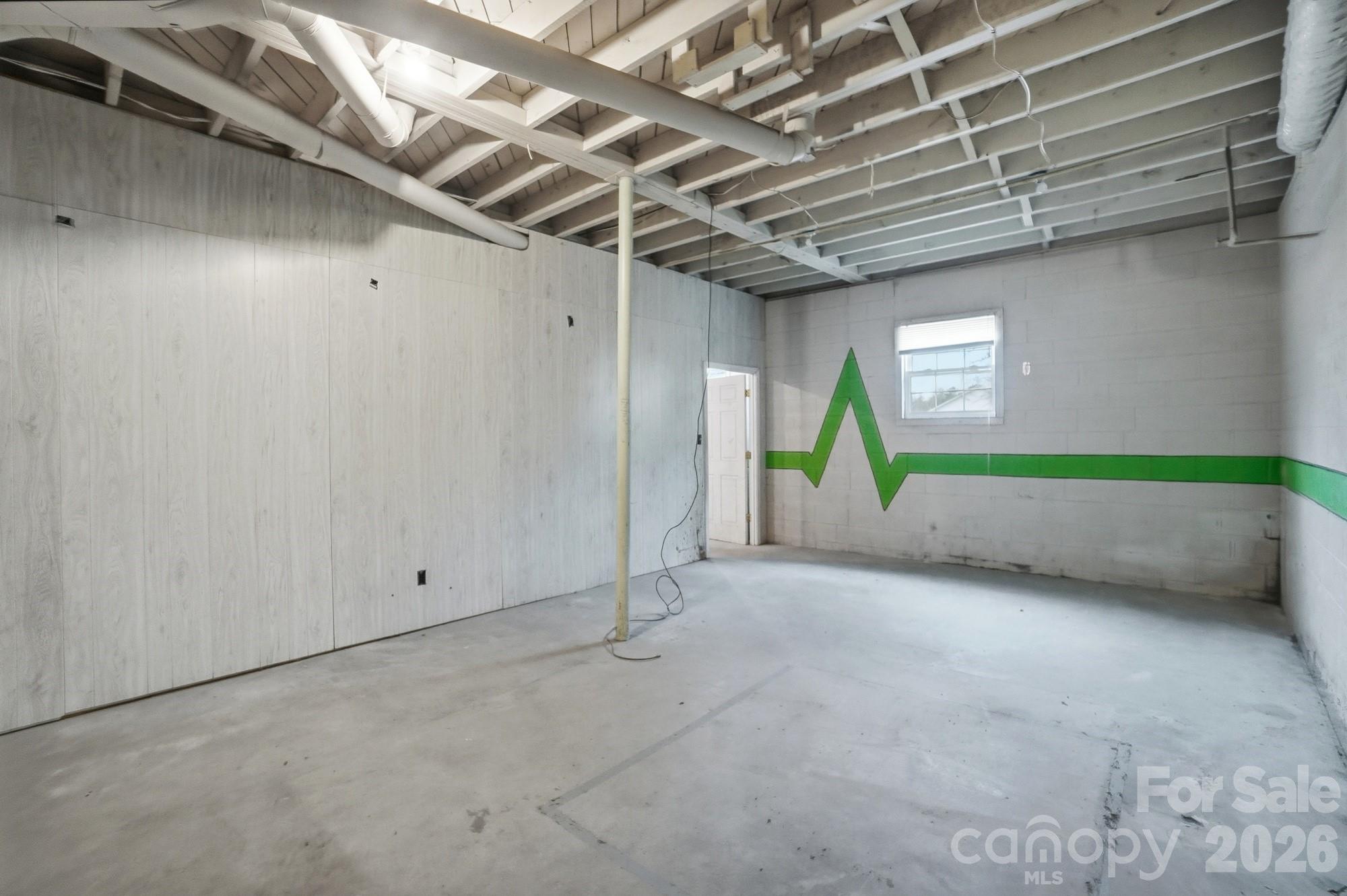 25 American Avenue NE