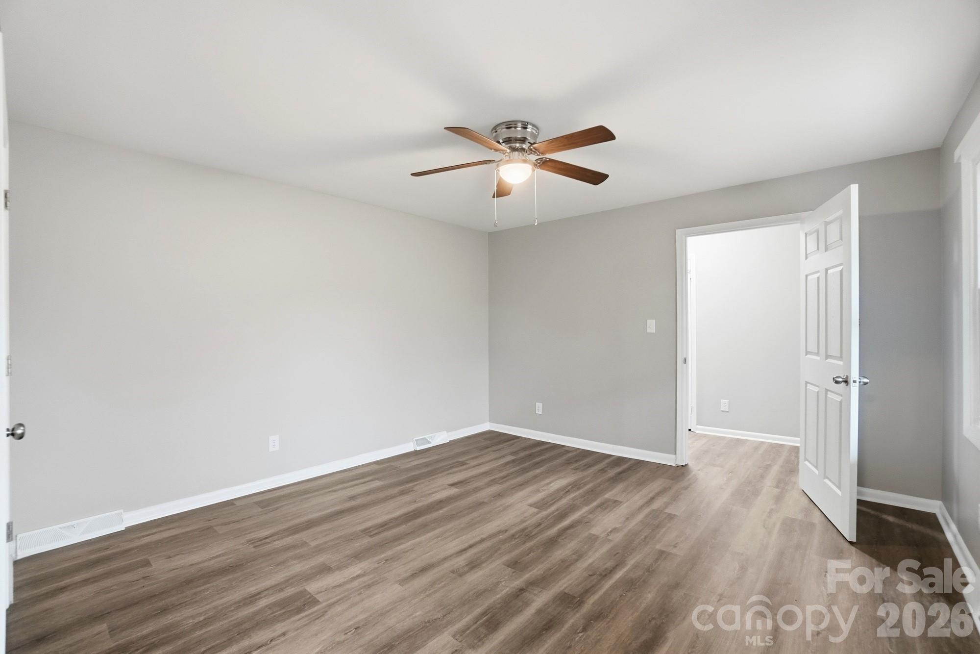 25 American Avenue NE