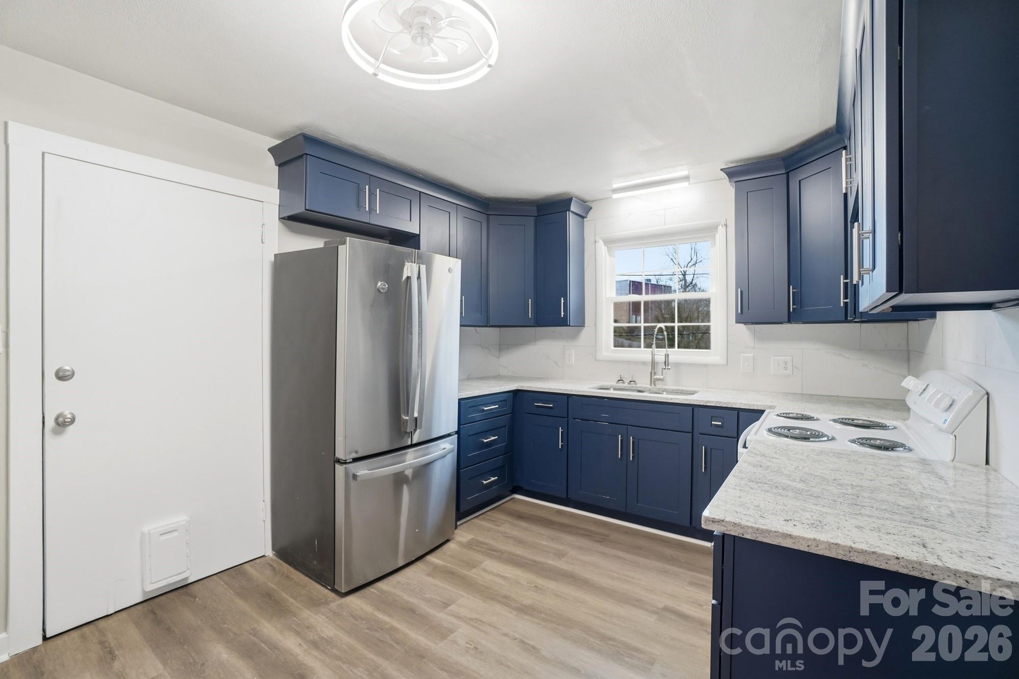 25 American Avenue NE