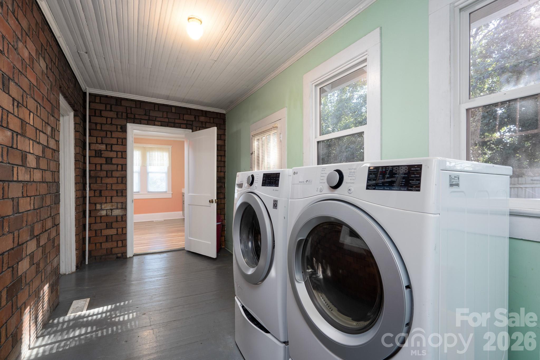 200 Martin Luther King Jr Avenue