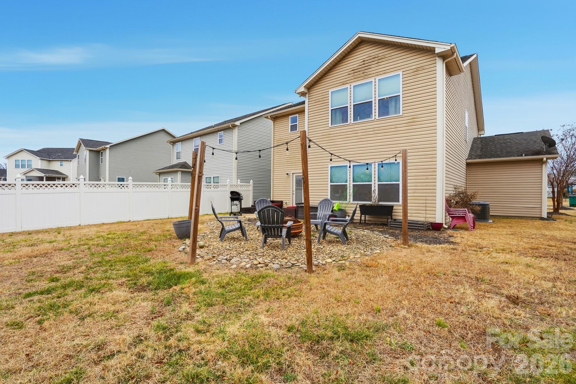 333 Whispering Hills Drive Unit: 62A