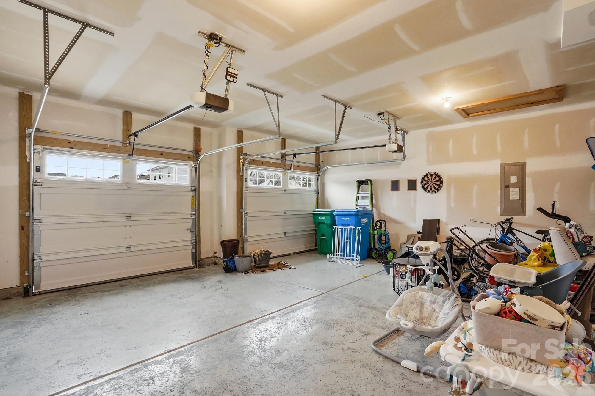 333 Whispering Hills Drive Unit: 62A