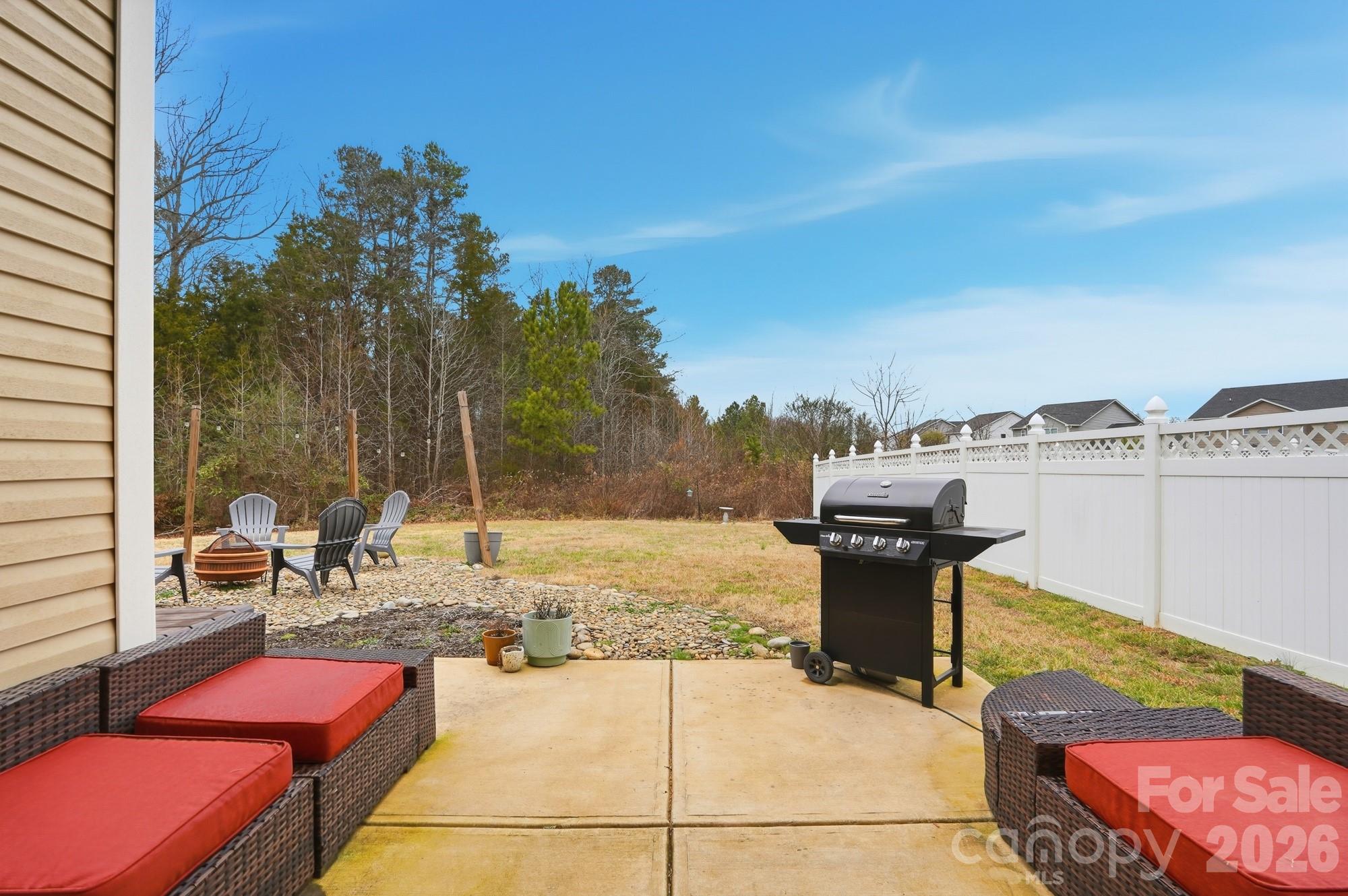 333 Whispering Hills Drive Unit: 62A