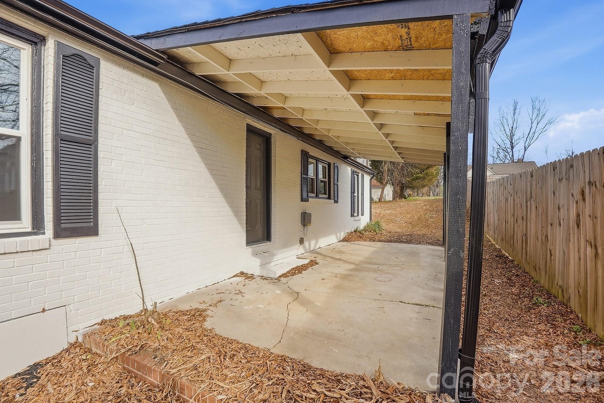 212 Pethel Street