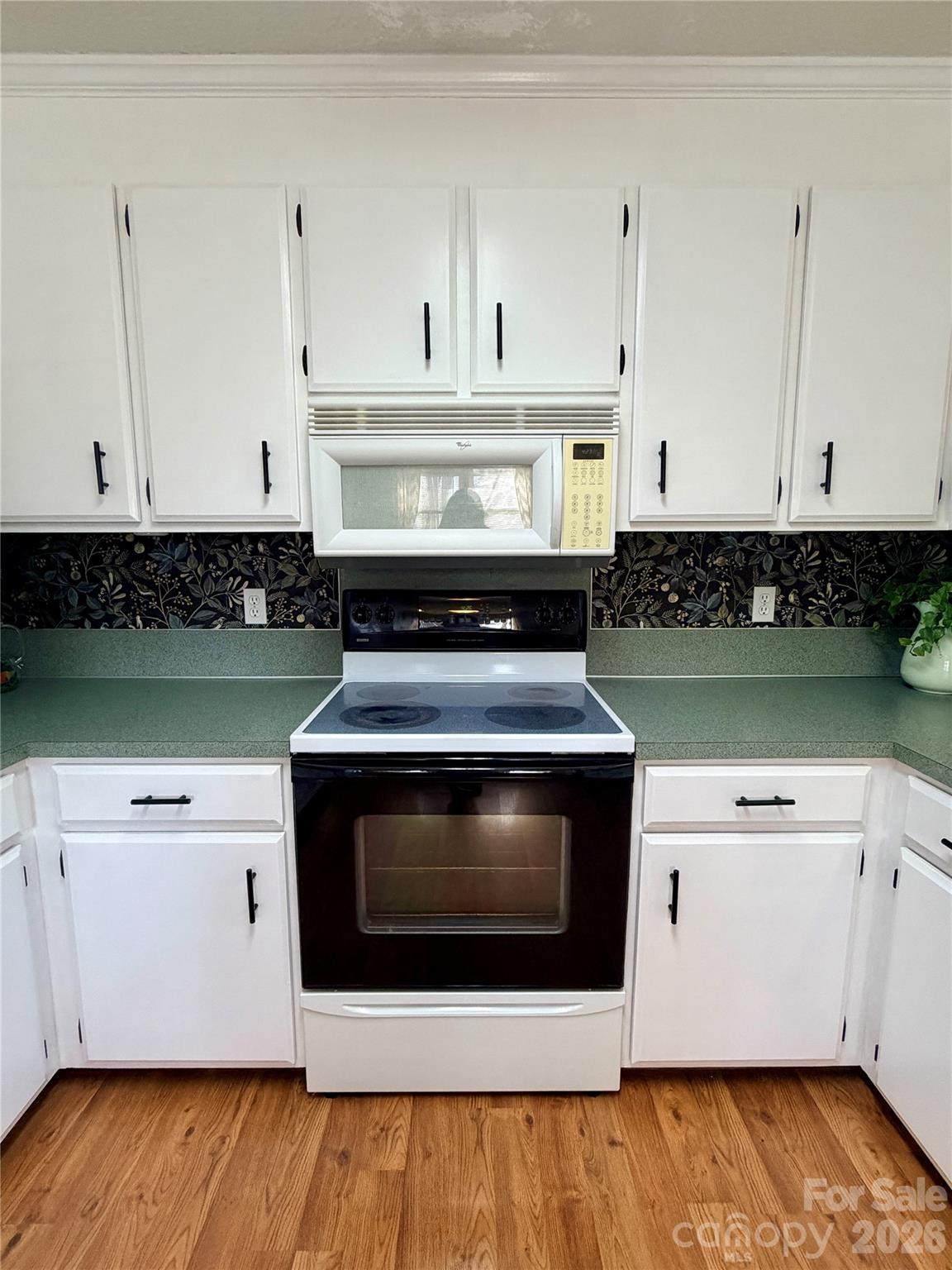 8422 Wonderwood Lane