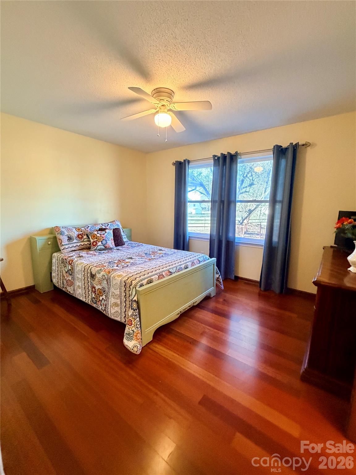 8422 Wonderwood Lane