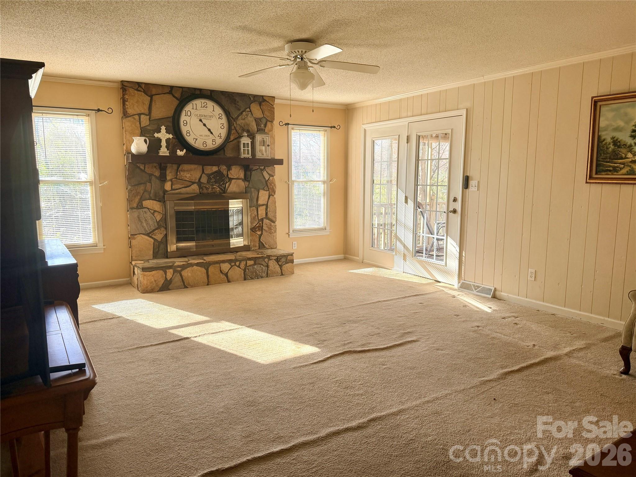 8422 Wonderwood Lane