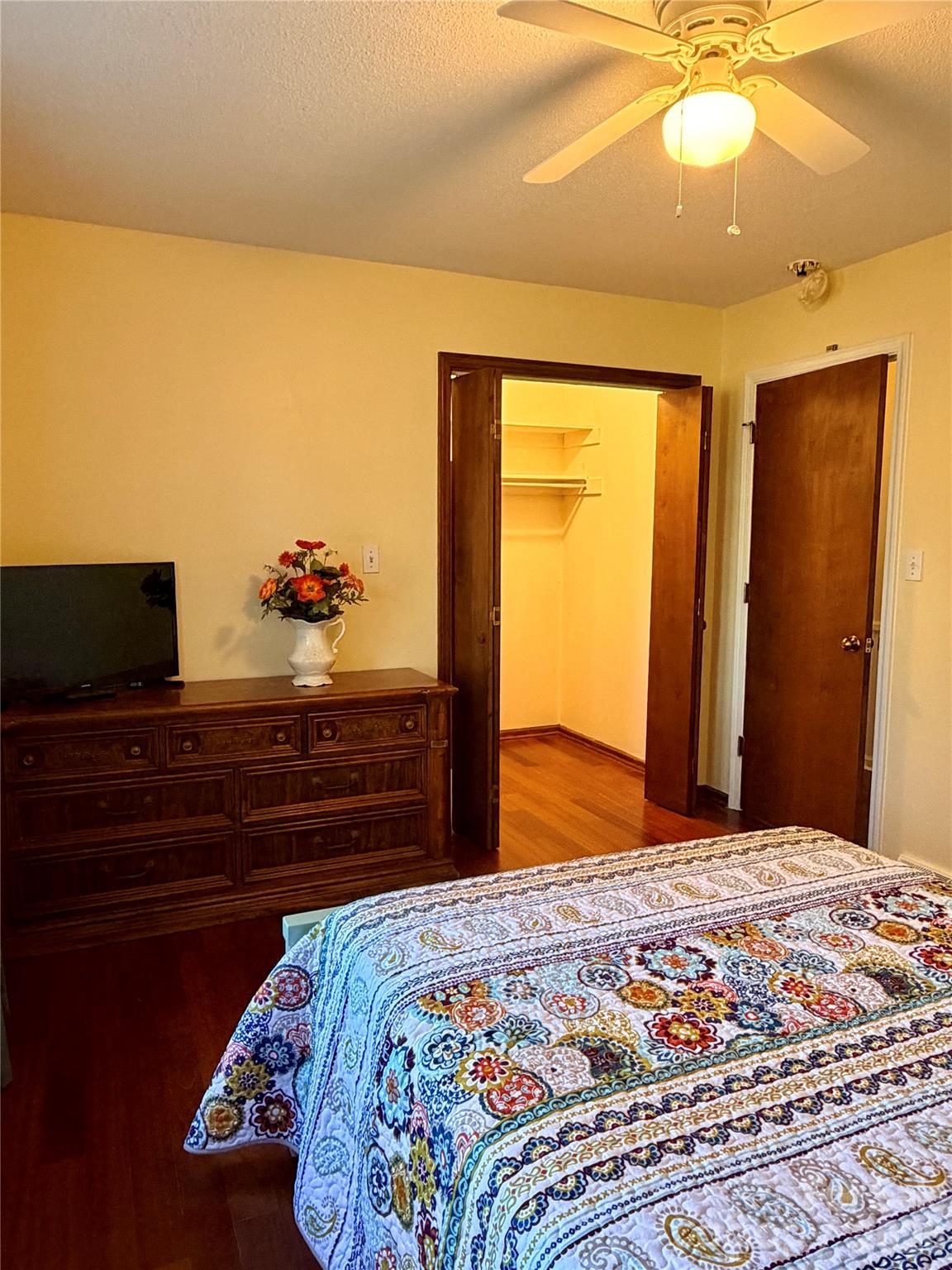 8422 Wonderwood Lane