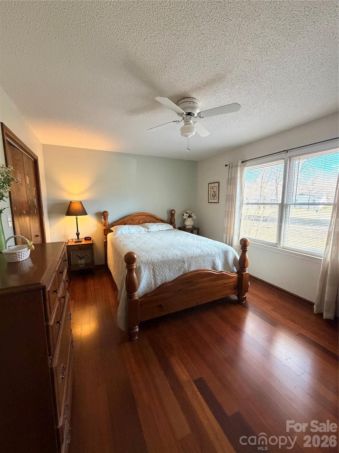 8422 Wonderwood Lane