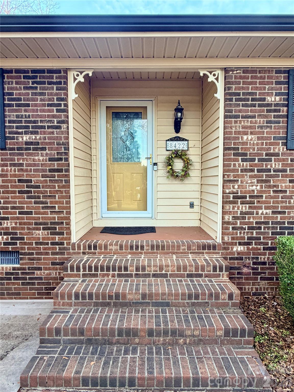 8422 Wonderwood Lane