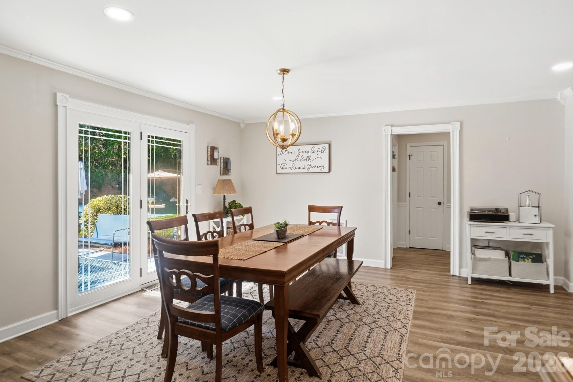 5334 Shoreview Drive