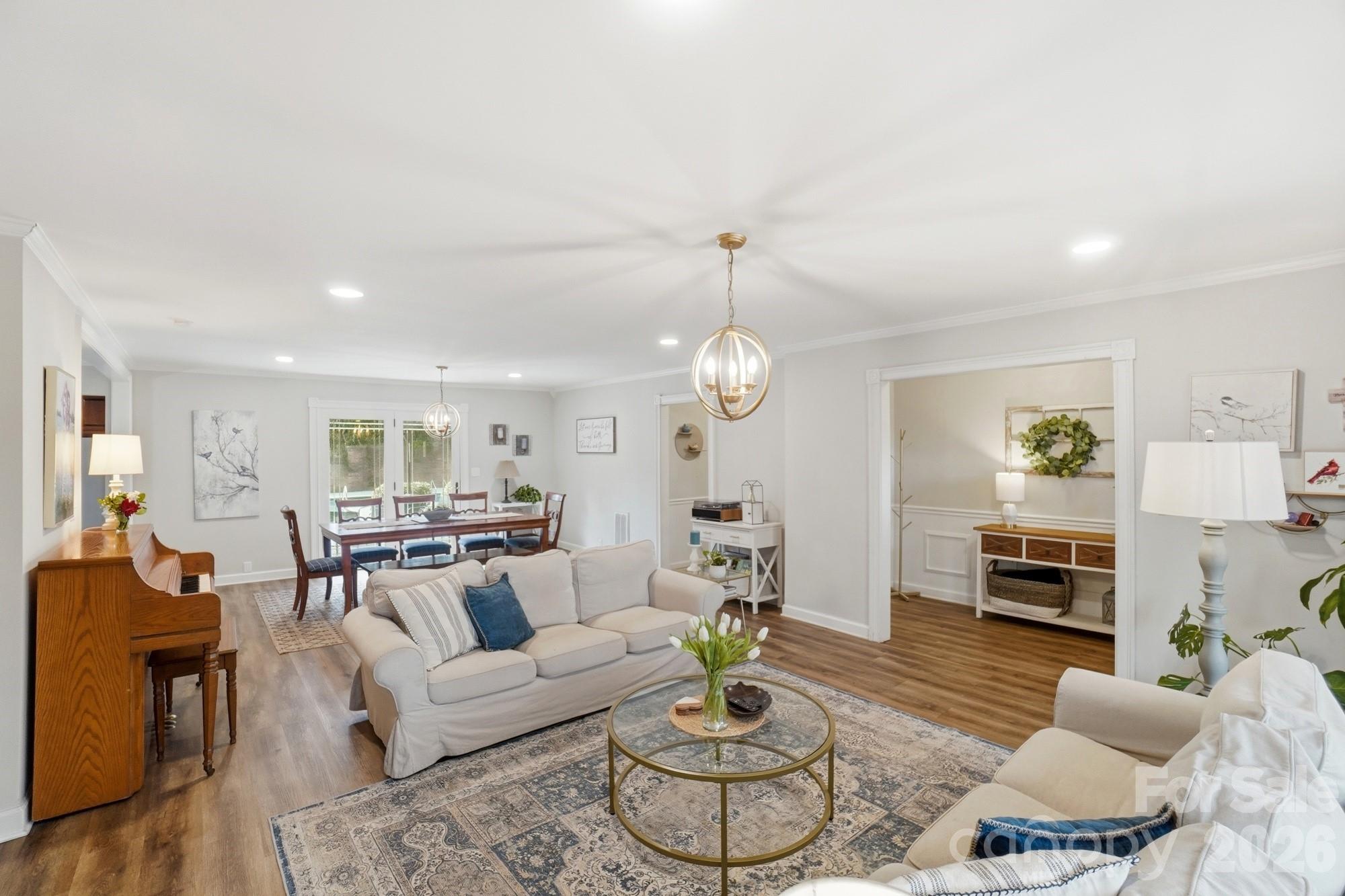 5334 Shoreview Drive