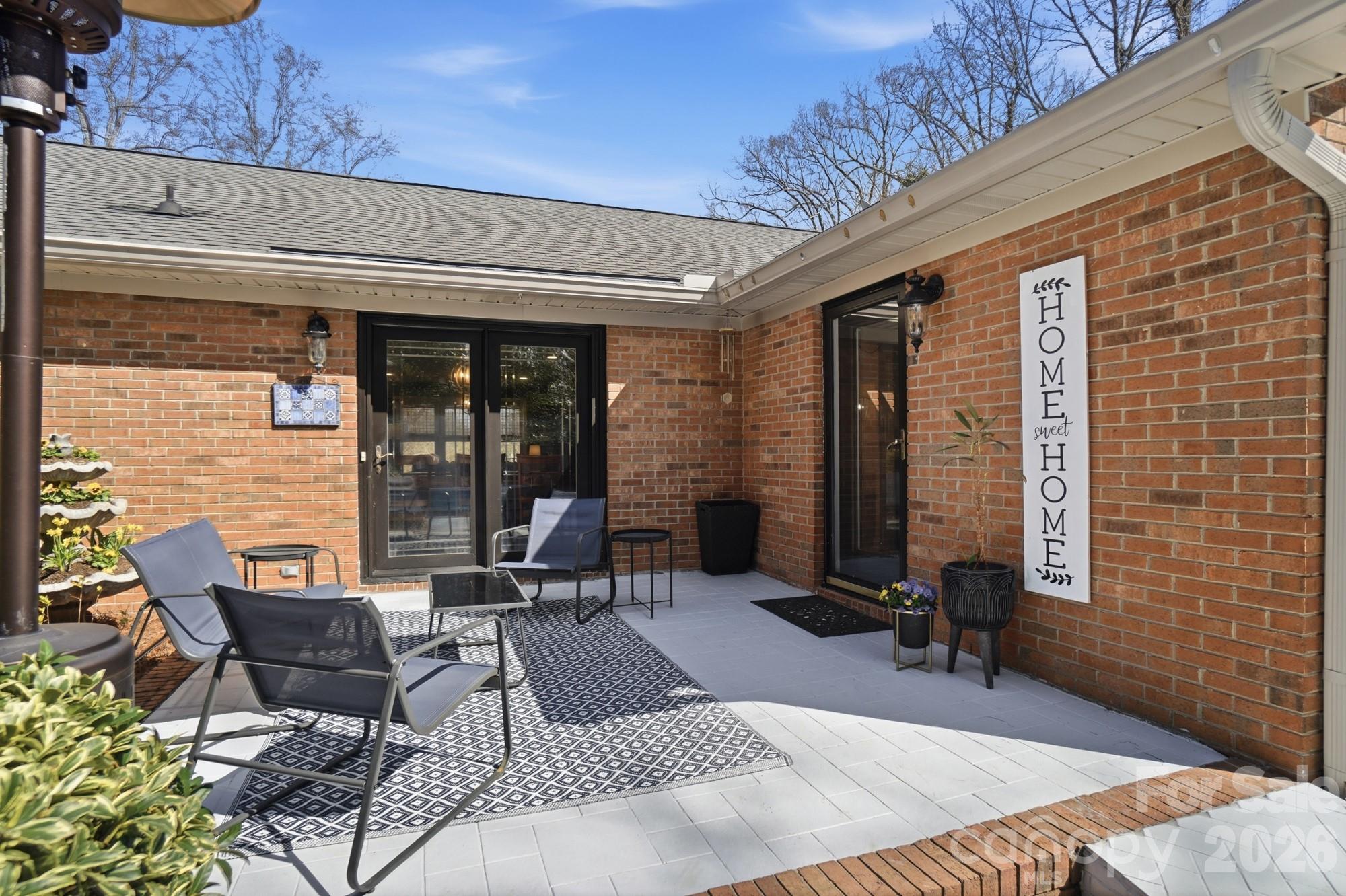 5334 Shoreview Drive