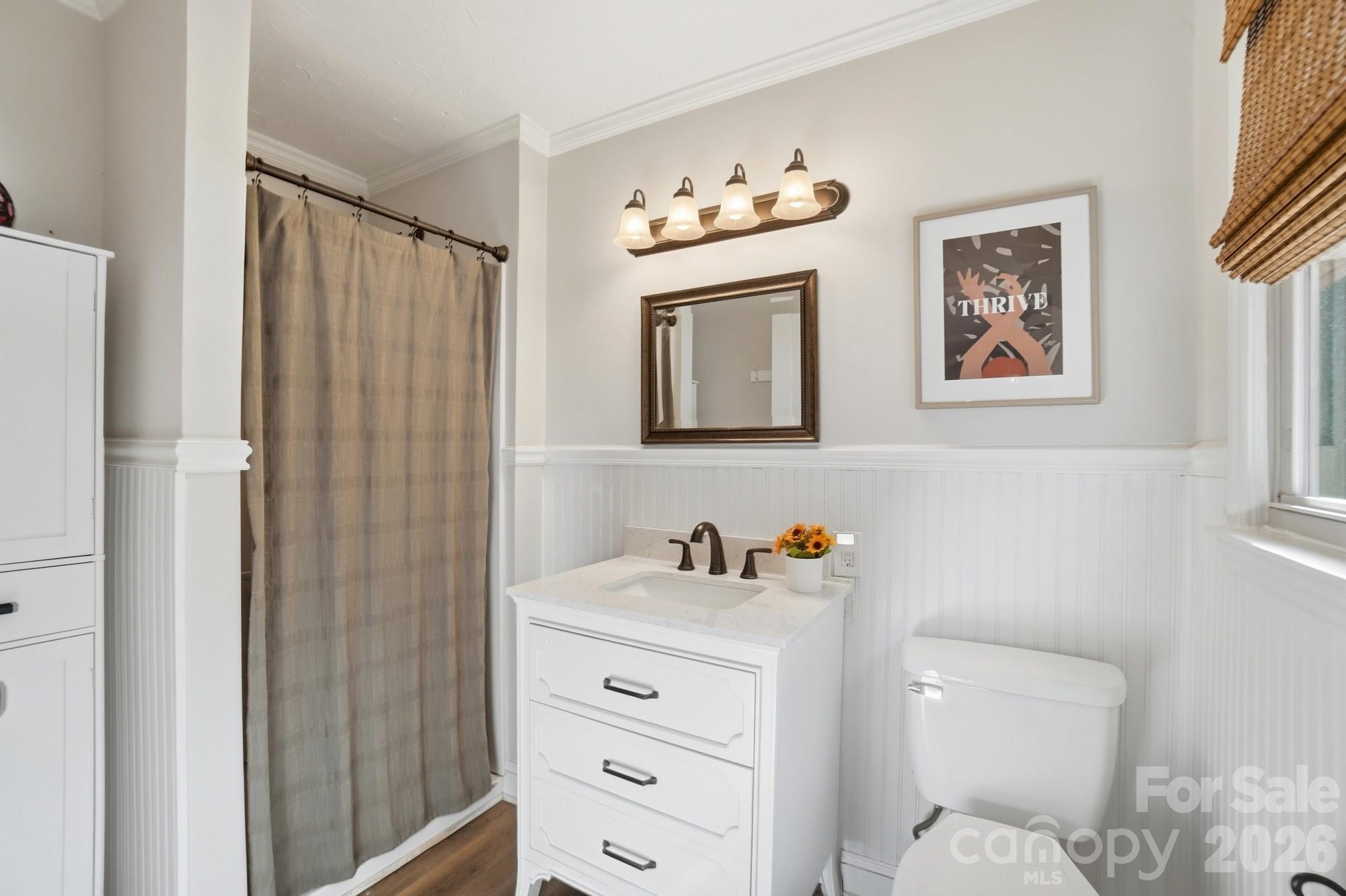 5334 Shoreview Drive