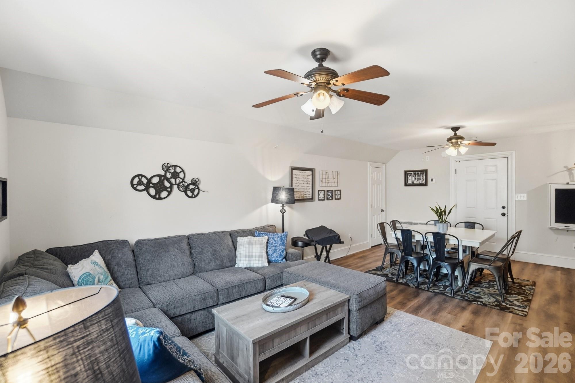 5334 Shoreview Drive