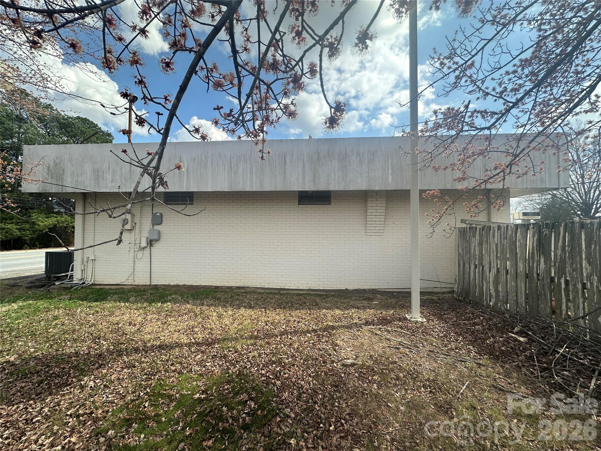 2170 Dale Earnhardt Boulevard