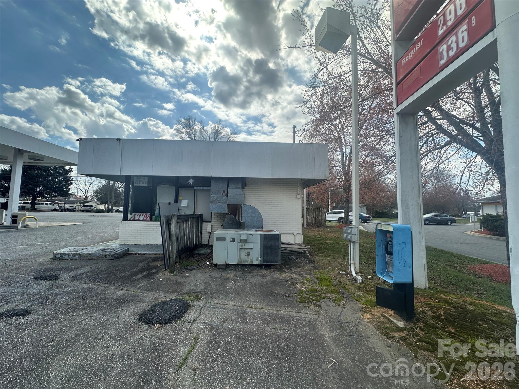 2170 Dale Earnhardt Boulevard