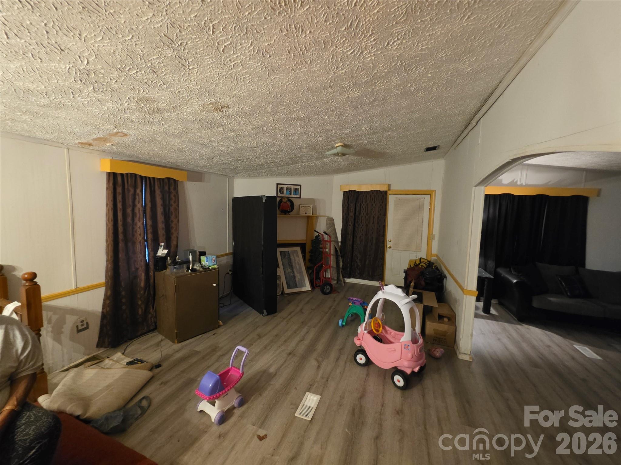 1054 Benjaman Drive Unit: 92