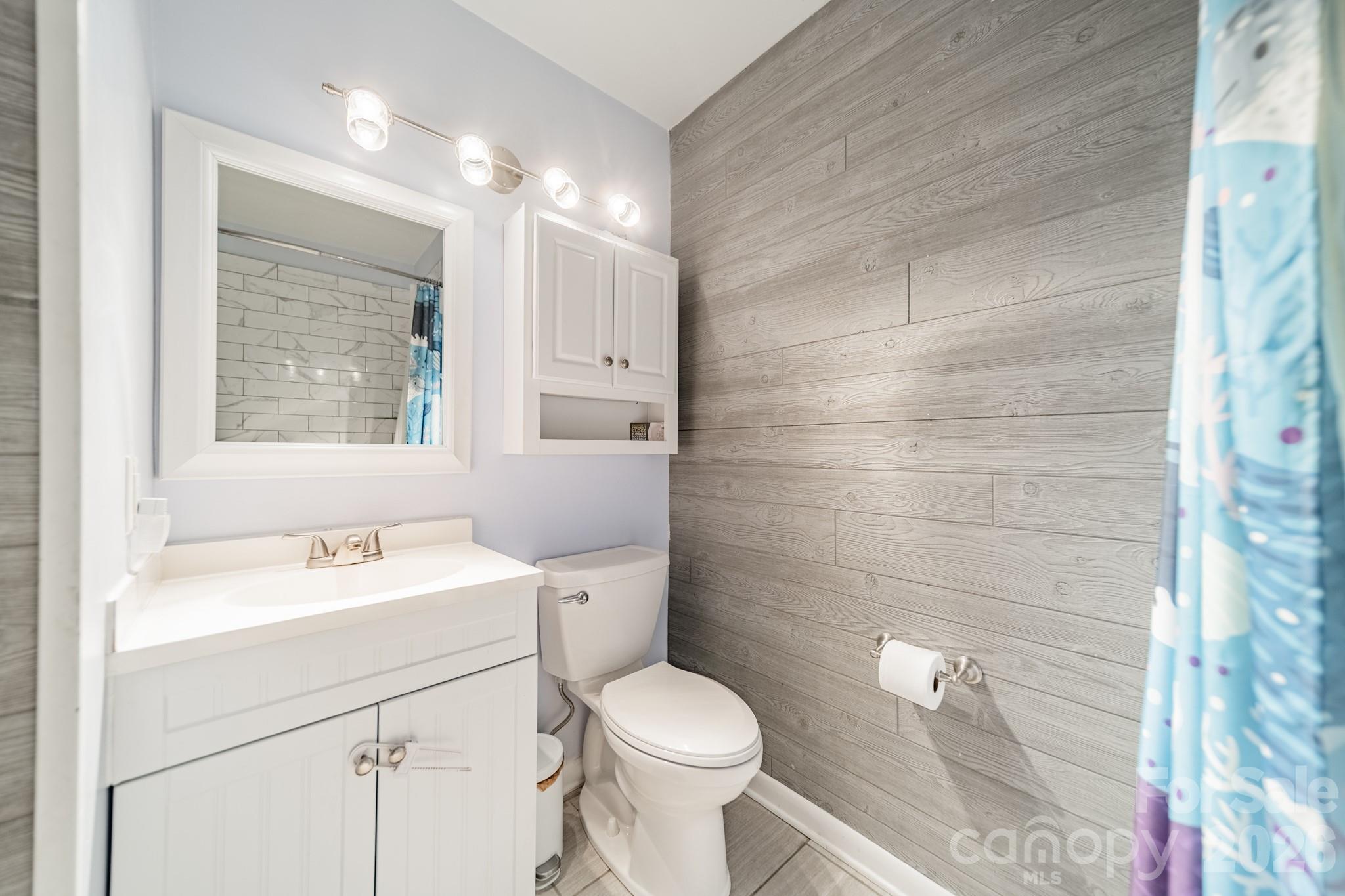 6524 The Little Road