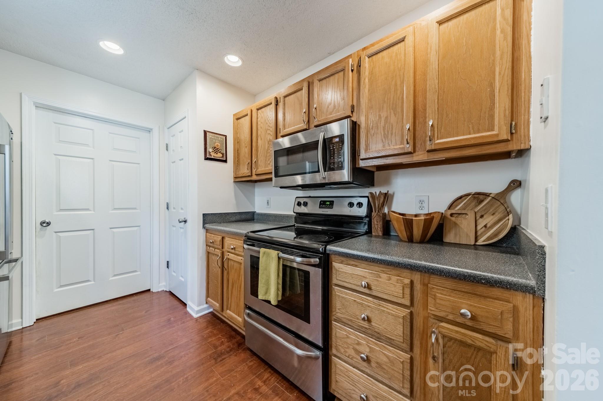 1015 S Walnut Street