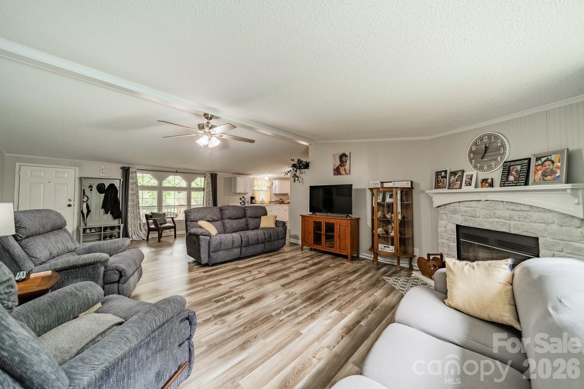 13753 Saint Thomas Drive