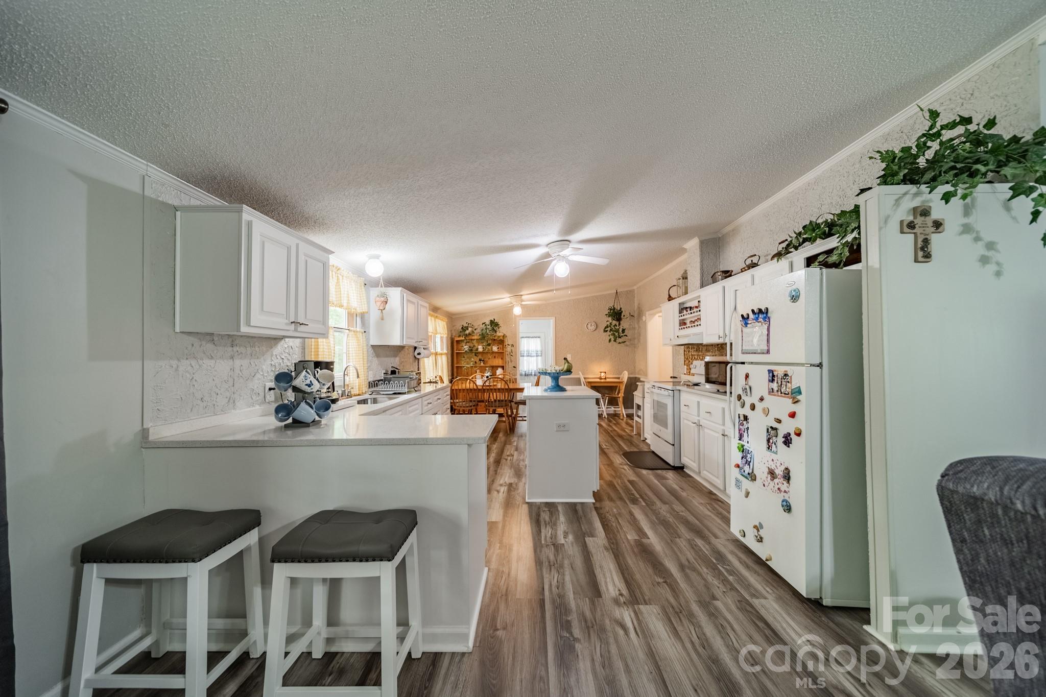 13753 Saint Thomas Drive