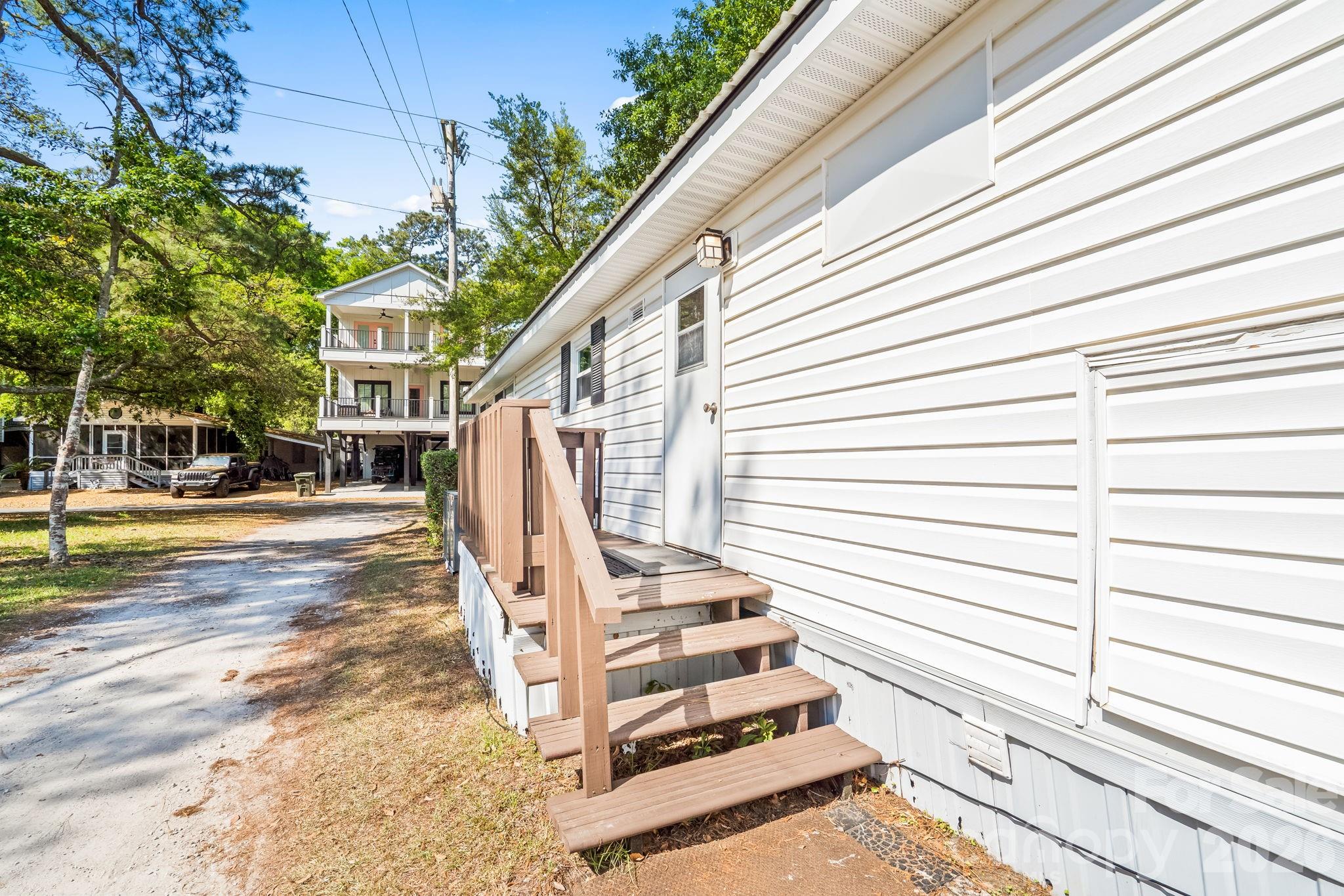 6011 S Kings Highway Unit: MH64