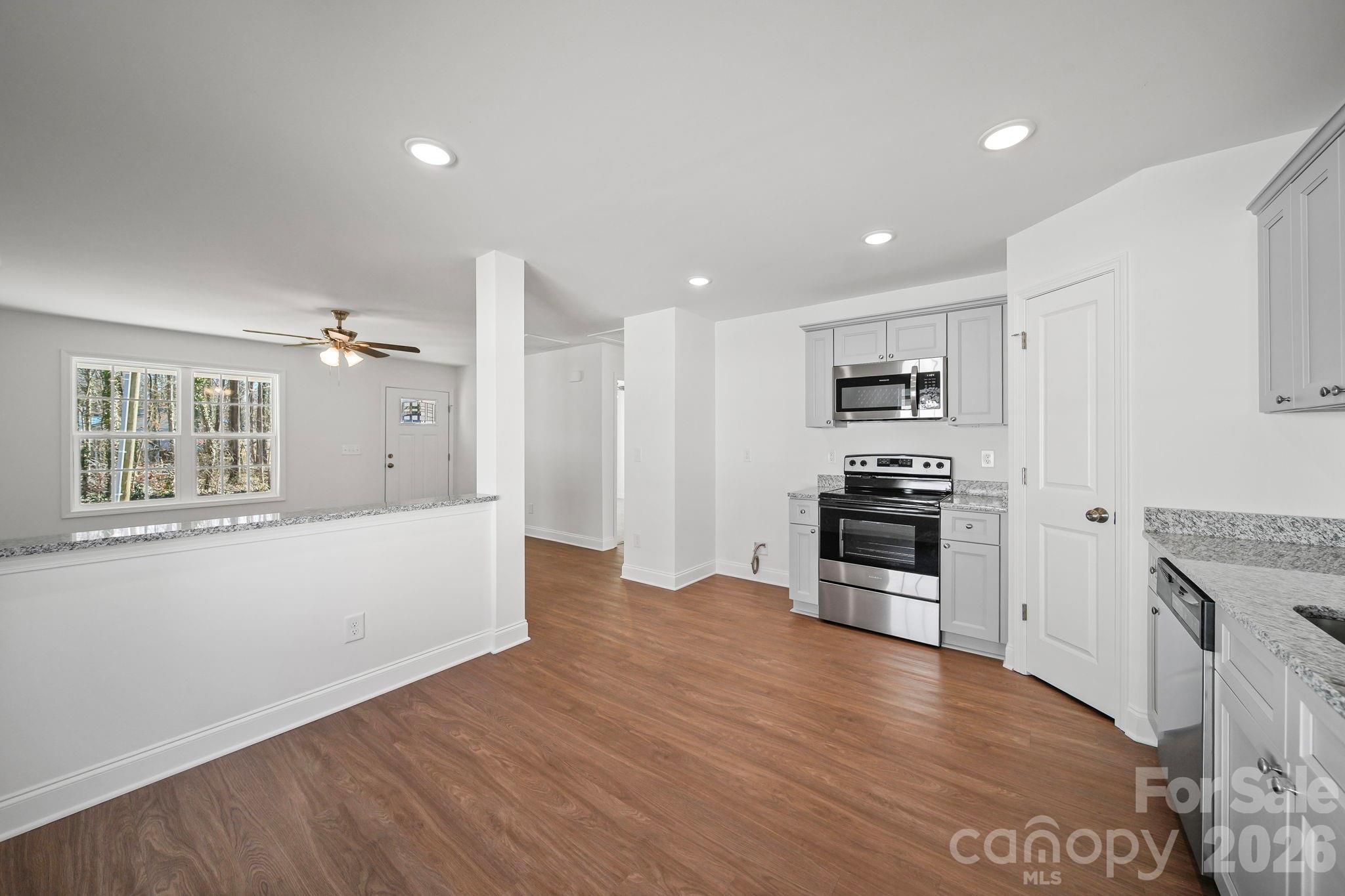 1129 Kenly Street