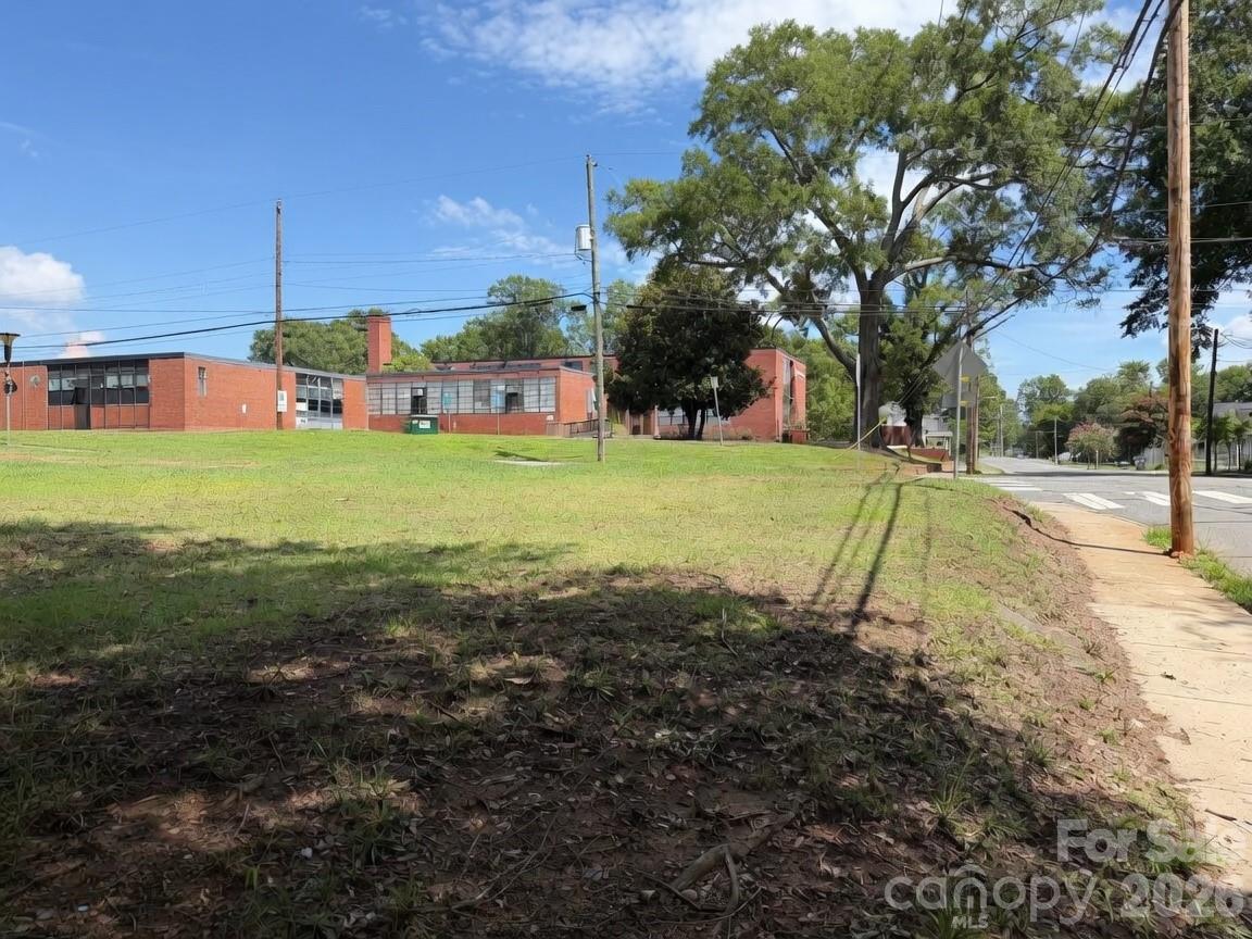 248 Buffalo Avenue NW Unit: 9