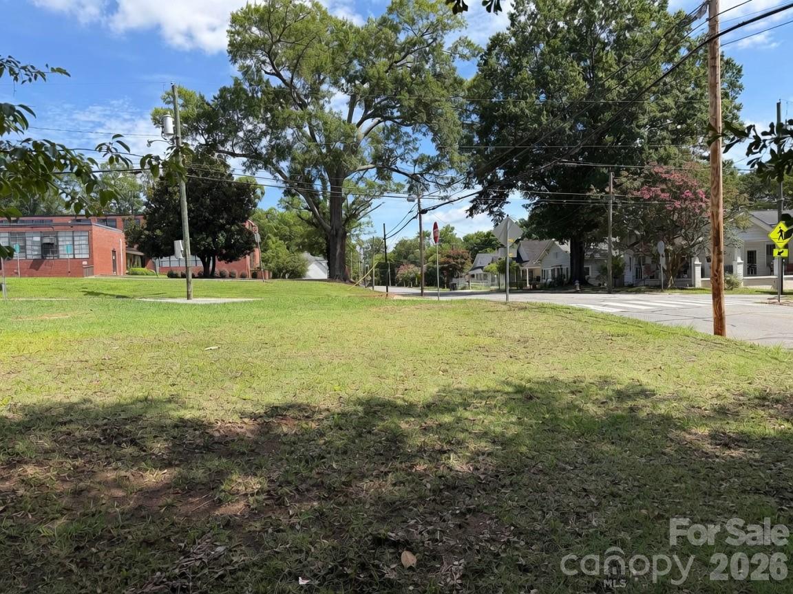 248 Buffalo Avenue NW Unit: 9