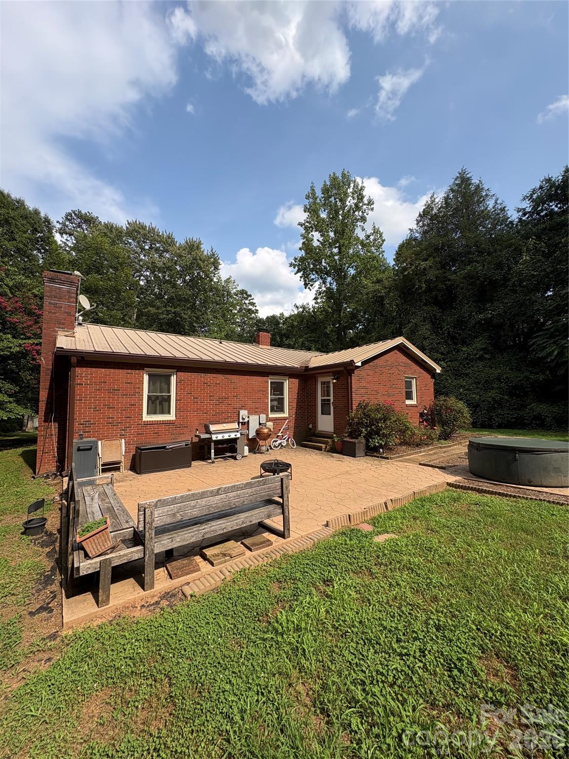 305 N Milford Drive